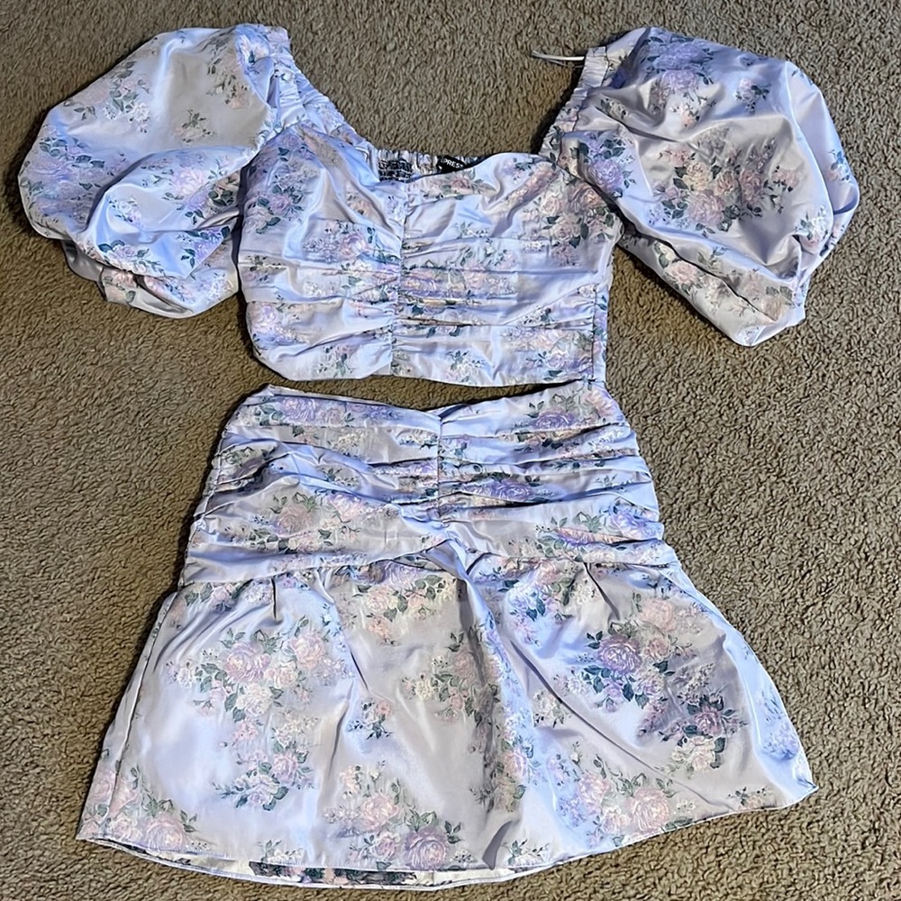 EXPRESS TWO PIECE SKIRT AND PUFF SLEEVE BLOUSE